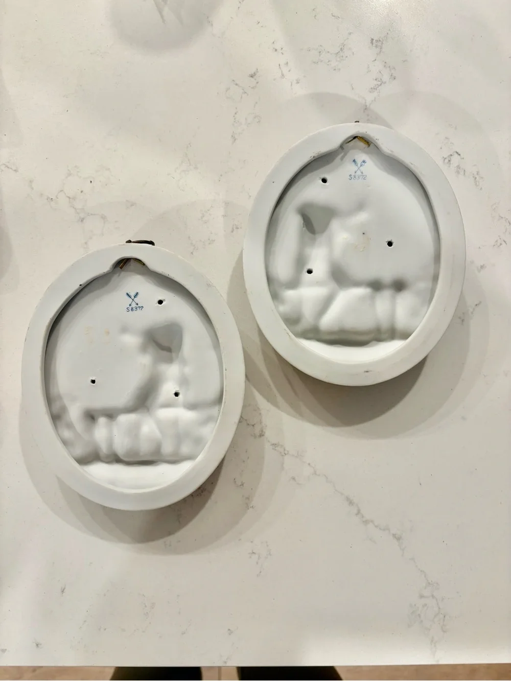 N/A porcelain hanging